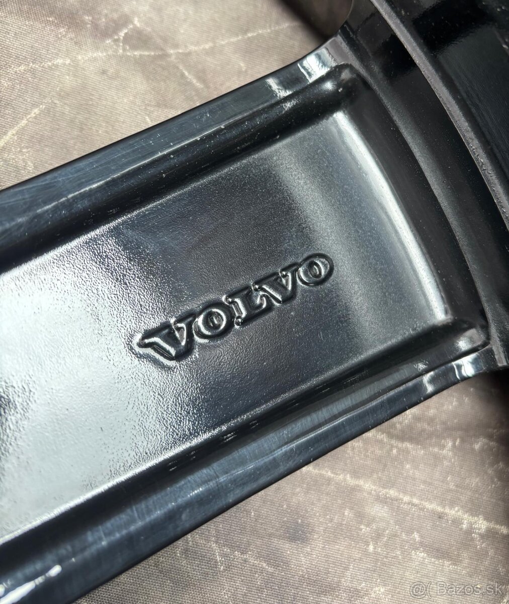 Zimní originál top sada Volvo XC90 275/40R21 - 6