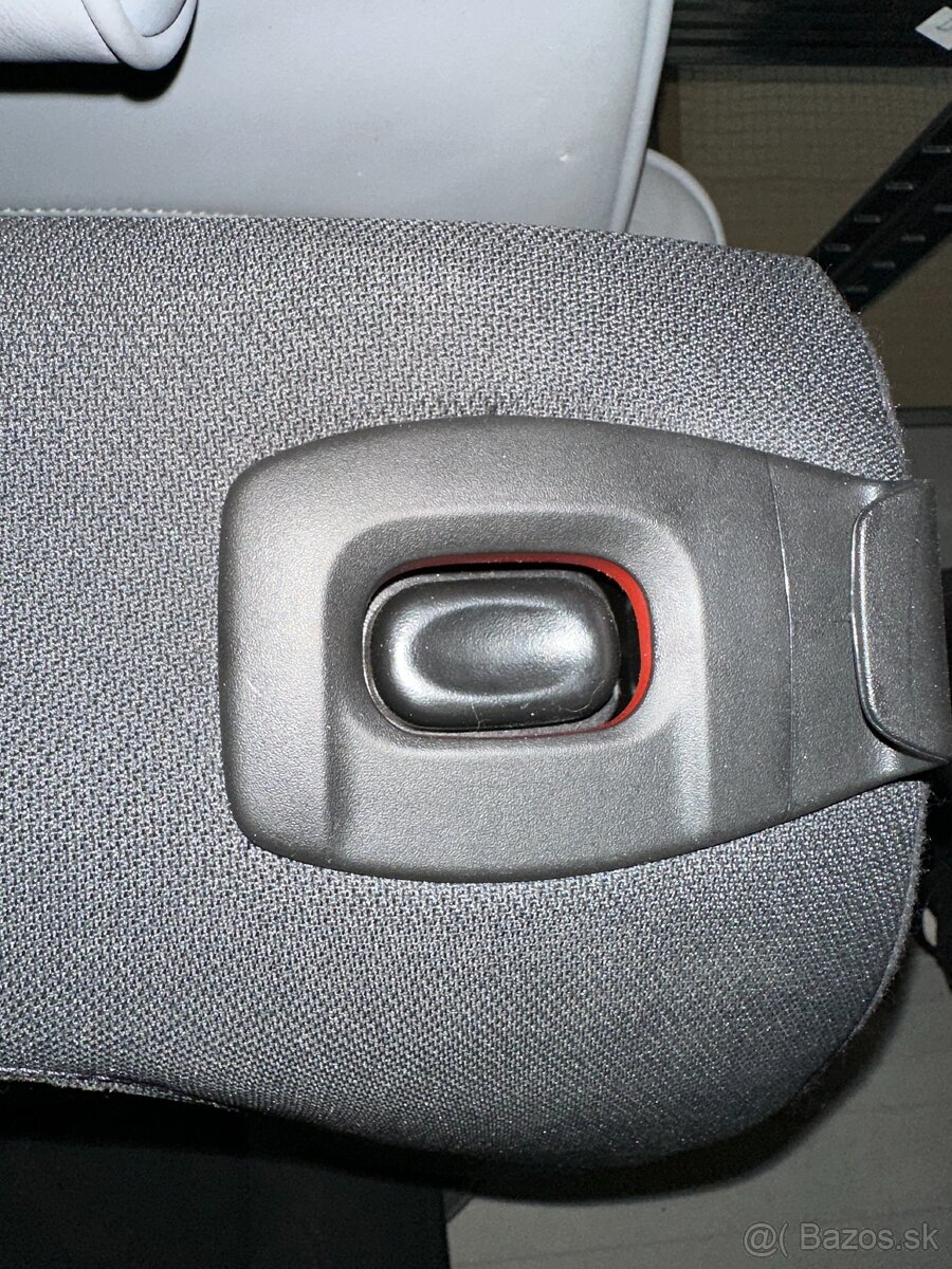 Zadné sedadlá Jaguár E-Pace L0539830AC04PVJ - 6