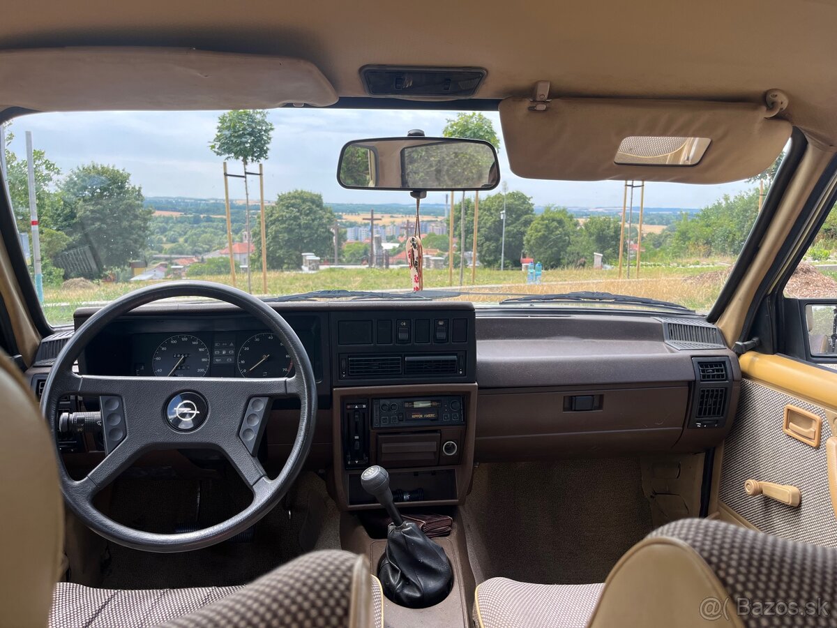 Predám / vymením Opel rekord 2.0s rv 84 - 6