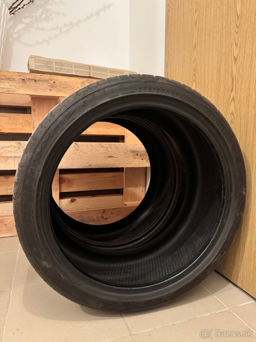 Dunlop 255/35 19” letné pneu • - 6