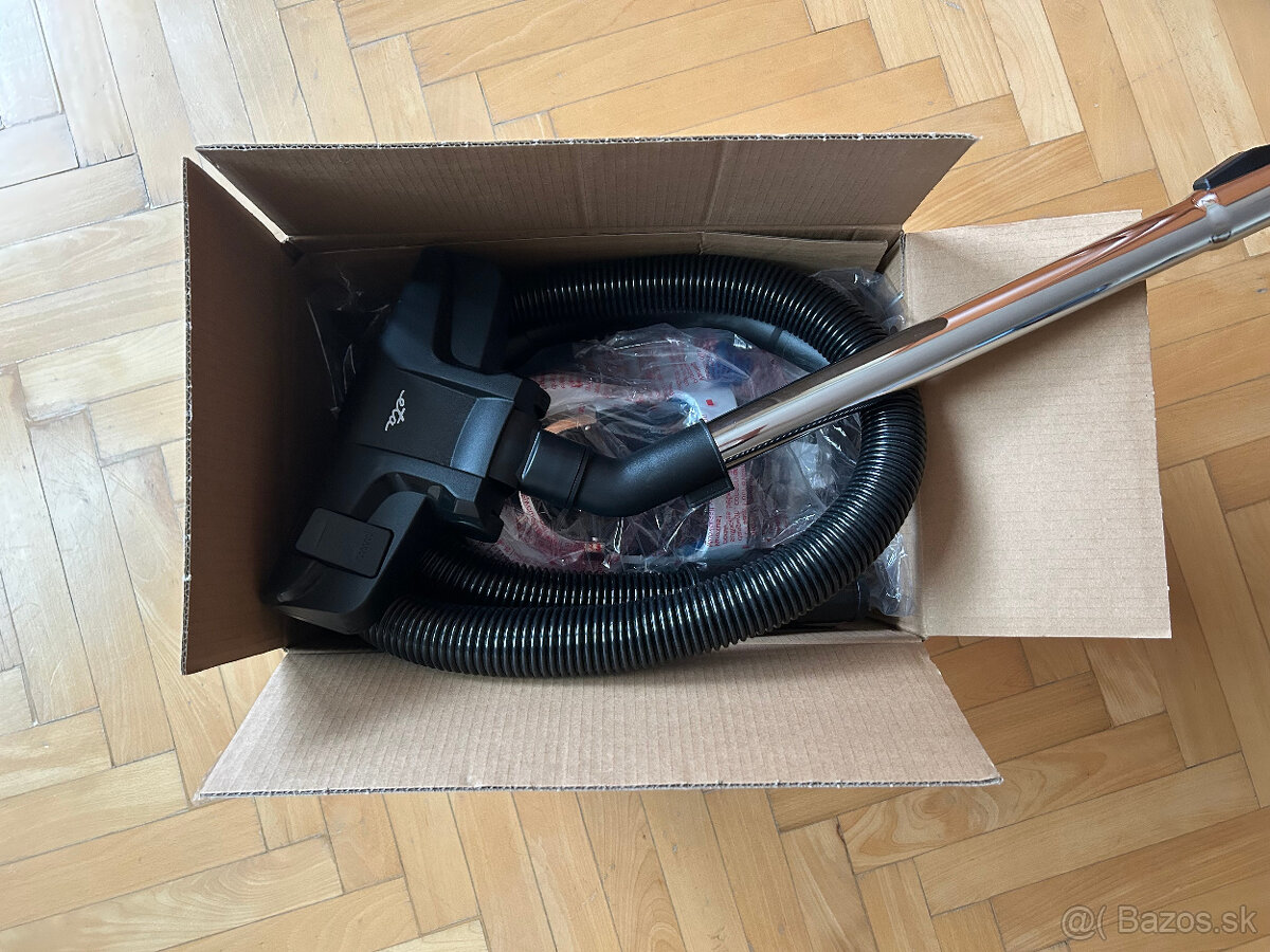 Vysávač ETA Ambito 0516 90000 - 6