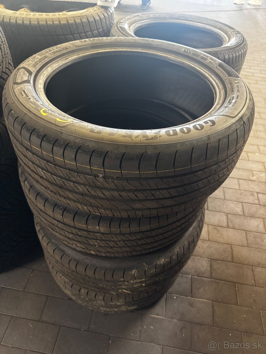 205/50R17 93V Goodyear - 6