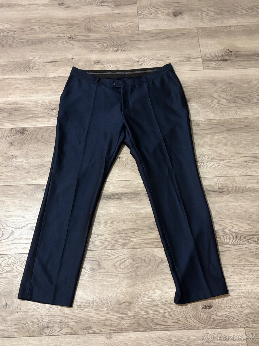 Predám pánsky tmavomodrý oblek SLIM - 6