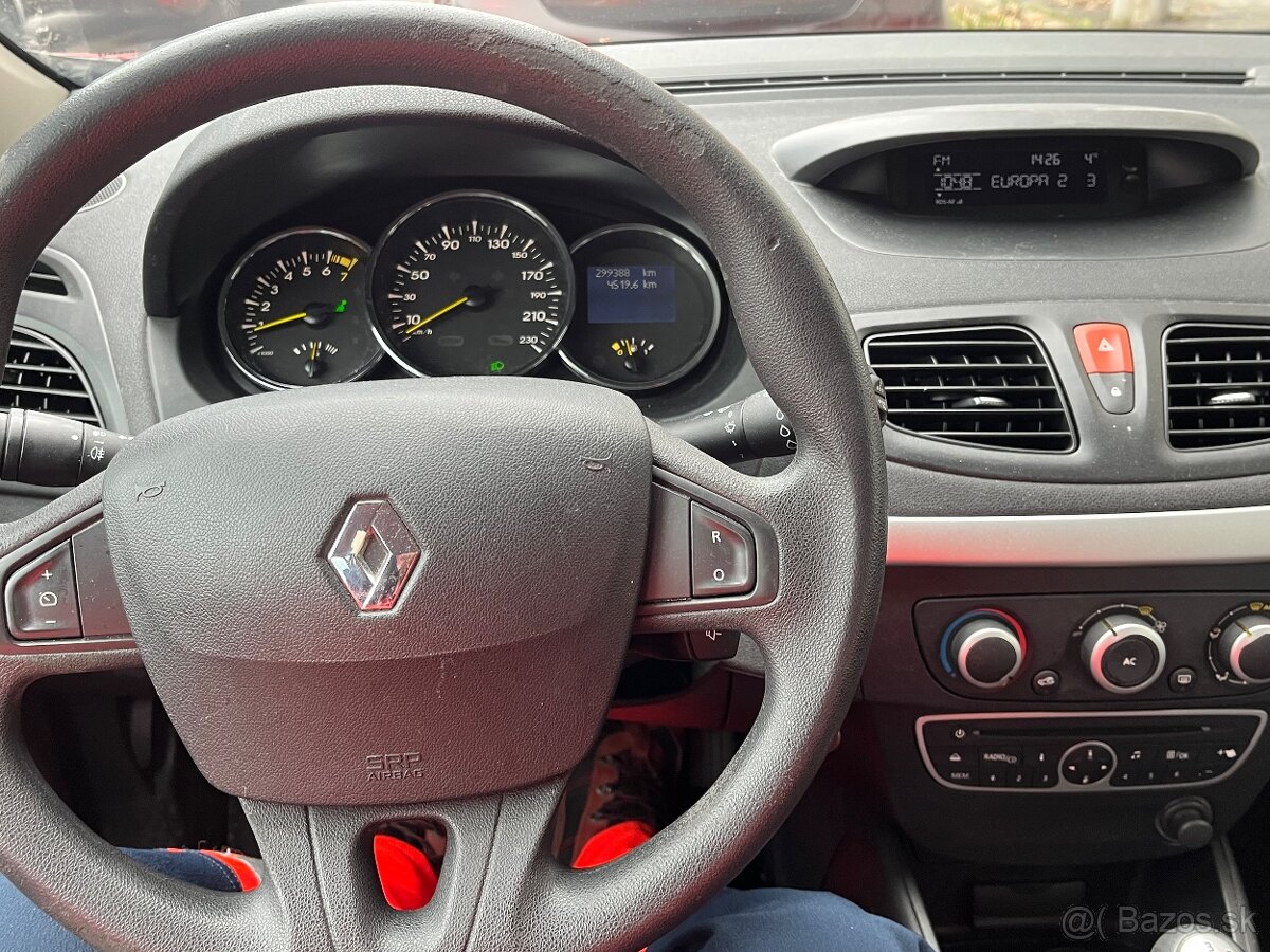 Renault Fluence 1.6 9/2011 nová STK/EK - 6