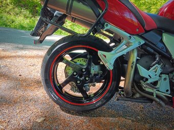 Honda VFR 800F - 6