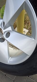 215/65/R17 Hankook - 6