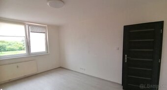 1-izbový byt s balkónom, IHNEĎ VOĽNÝ - 6