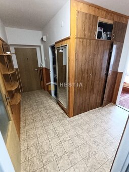 NOVINKA - 3-izbový byt na predaj v Brezovej pod Bradlom - 6