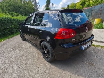 Predám Volkswagen golf 5 2.0 TDI 103 kw rv 2004 - 6