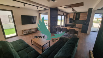 Luxusná novostavba vily s bazénom a nerušeným výhľadom na mo - 6