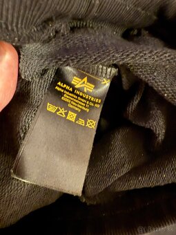 Predám pánske tepláky Alpha Industries - 6