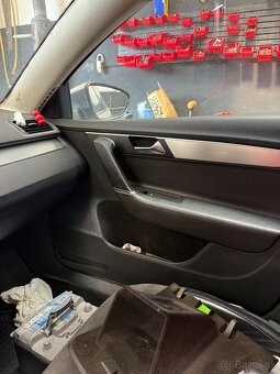 Rozpredám Passat b6 - 6