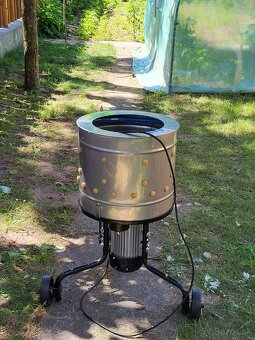 Predám šklbačku hydiny Zipper ZI GRM 400 - 6