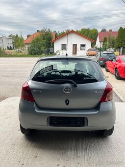 Toyota Yaris 1.3 Benzin = Klíma, 192756km Bez korozie = - 6