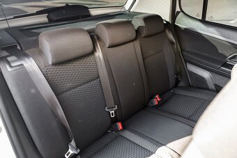 Škoda Fabia Ambiente 1 16V 63kW M5 12/2012 - 6