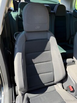 VW Golf 5 1.9 TDI 77KW R-Line - 6