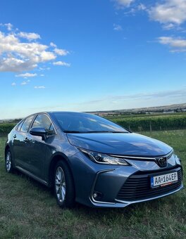 Toyota Corolla sedan 1.5 Style 2022
- 6