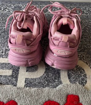 Balenciaga track - 6