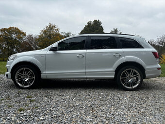 Audi Q7 3.0 TDI S-line Quattro 7 míst - 6