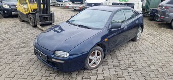 Lacno rozpredám Mazda 323 na náhradné diely - 6