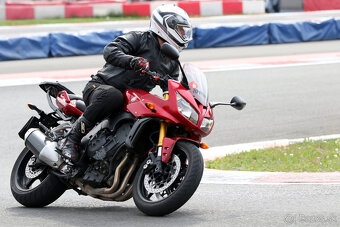 YAMAHA FZ1 FAZER - 6