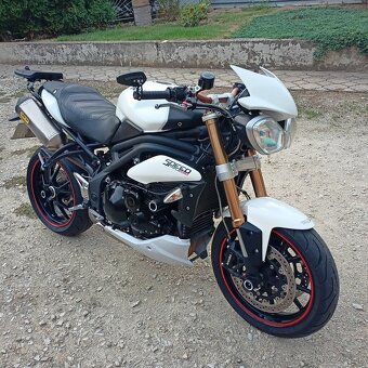 Triumph Speed Triple 1050 - 6