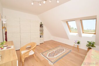 Predaj priestranný 2i byt s 7,15 m2 terasou, pivnica, Rajka - 6