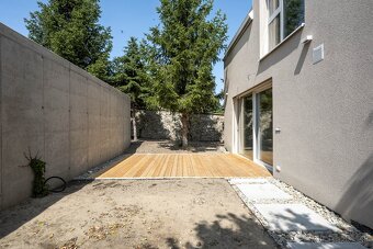 Predaj 5 izbový RD s kvalitnými hliníkovými oknami - Lozorno - 6