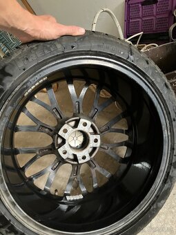 bmw 405 r18 na 225/45 r18 - 6