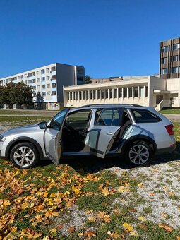 Škoda Octavia scout 2,0 tdi 135KW - 6