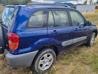 Rozpredám Toyota Rav4 2.0 85kw 2003 D4D - 6
