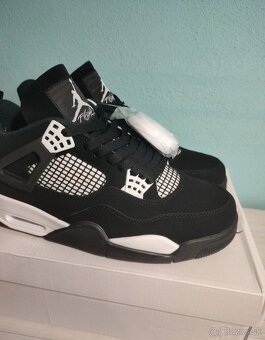 Air Jordan 4 Thunder White - 6