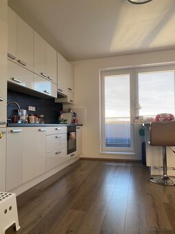 Ponúkam na predaj 2+KK s lodžiou v Dubnici nad Váhom. - 6