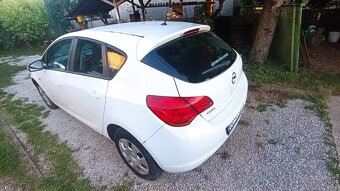 Opel Astra - 6