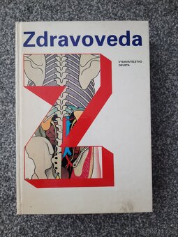 Rozpredaj kniznice, naj knihy hľadajú nového majiteľa. - 6