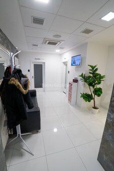 Krásne priestory na podnikanie do prenájmu v centre Rimavske - 6