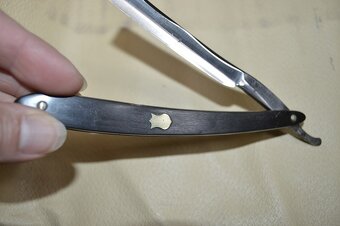 predam - starozitna britva Colley & Co., - 6