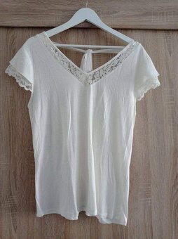 čierna sukňa, biela blúzka, čierna blúzka, tričko s čipkou - 6