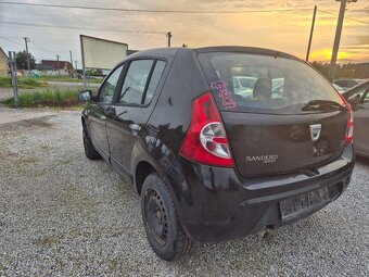 Dacia sandero - 6
