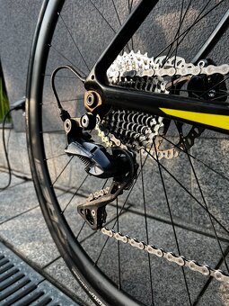 Cestný bicykel Giant Defy Advanced 1 HRD - 6