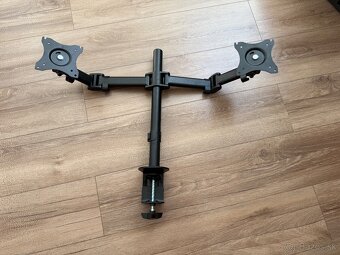 27" MSI Optix MAG271C - 6