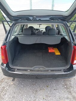 Predám Ford FOCUS combi - 6