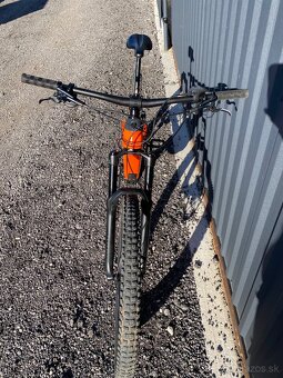 Predám karbonový celoodpružený elektrobicykel veľkosť L - 6