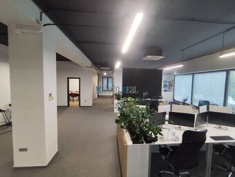 Polyfunkčný priestor s parkovaním v Nitre - 6