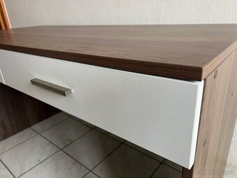 Pracovný stôl - 6