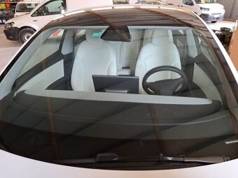 Tesla Model 3 - 2025, tov.záruka,bílý interier - 6