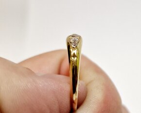 18k zlatý diamantový prsteň 0,42ct - 6