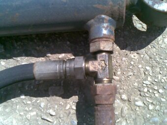 predam hydraulicky valec - 6