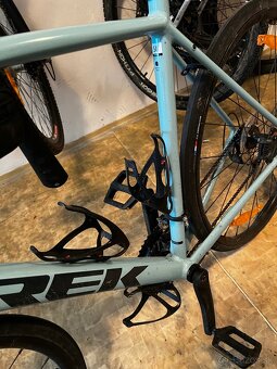 Bycikel Trek Domane AL4 - 6