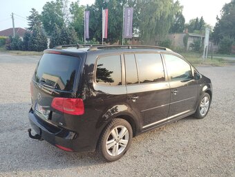 Volkswagen Touran benzín - 6